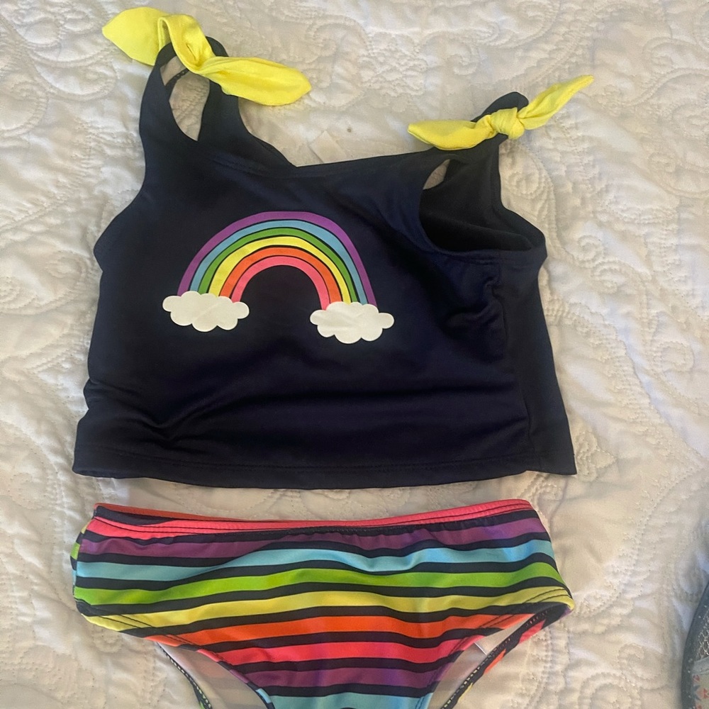 Bathing suits 1 whole. 2 - 2 Pieces. 1 cvr up